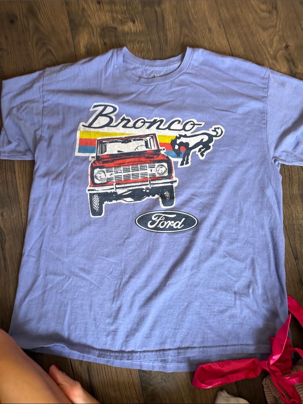 Ford Bronco Graphic Tee - Women’s M
